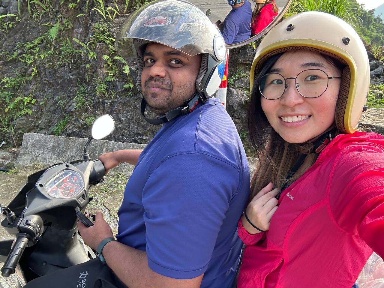 hiking_w_friends